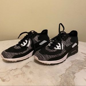 Nike Air Max shoes Sz 7.5